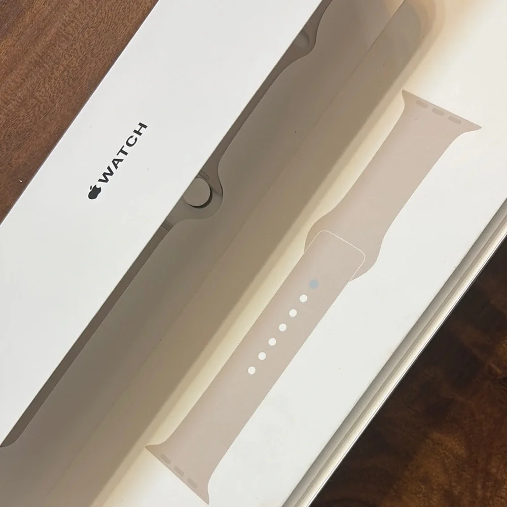 Apple Watch light Beige Band